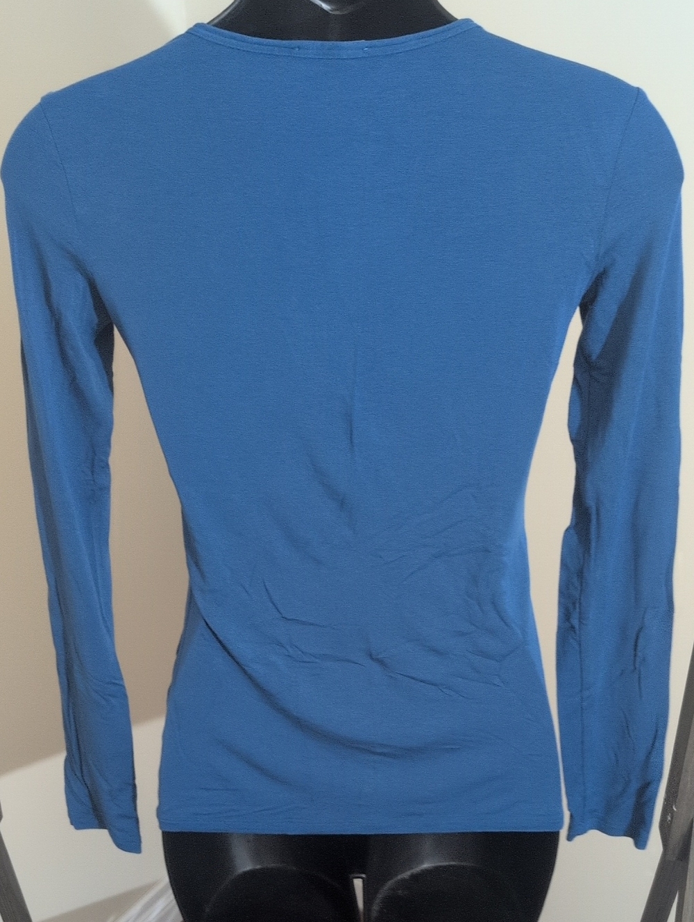 Intimissimi | Womenâs Deep V Long Sleeve Tee - Blue - Picture 4 of 9